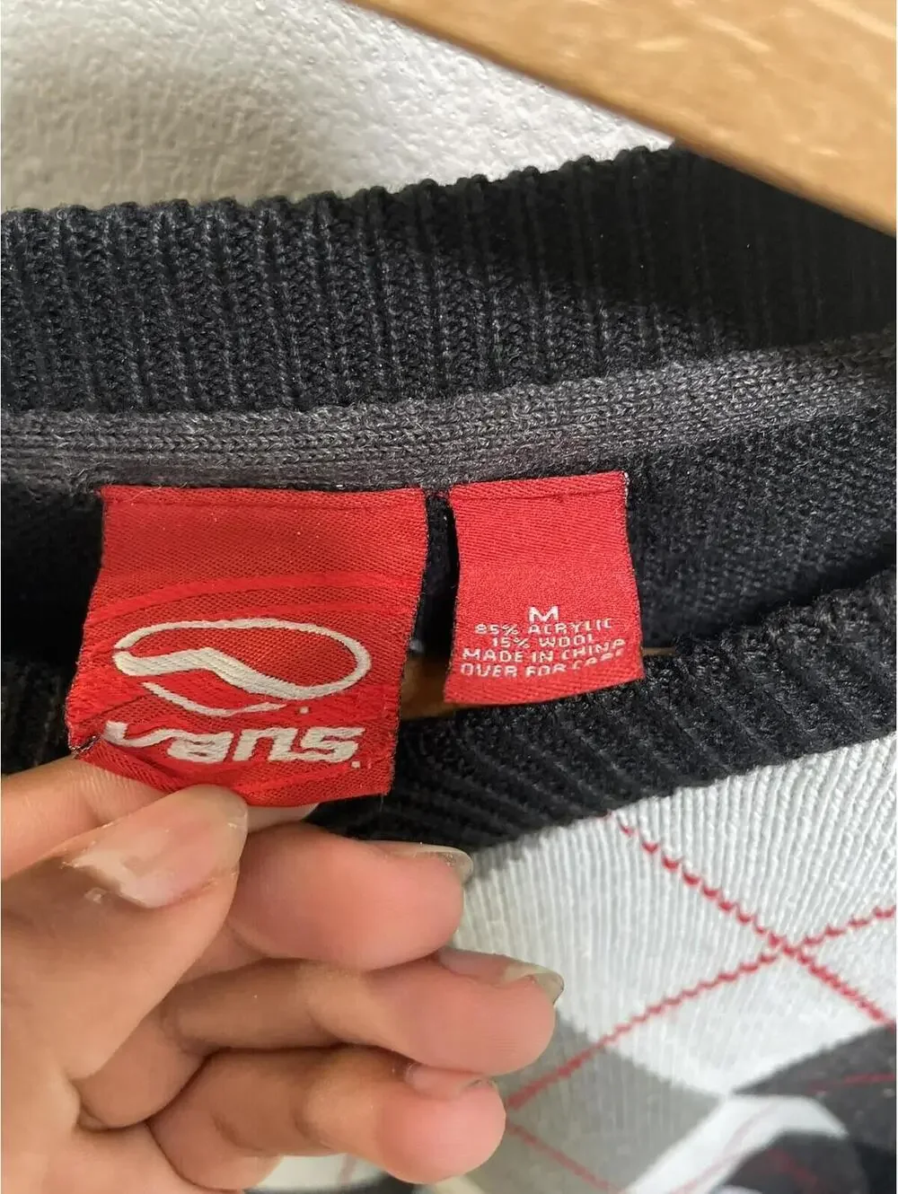 VTG Vans Y2K Argyle V-Neck Sweater Wool Blend Men's Sz M